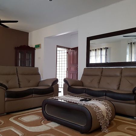 Anjung Homestay Sepang Dış mekan fotoğraf