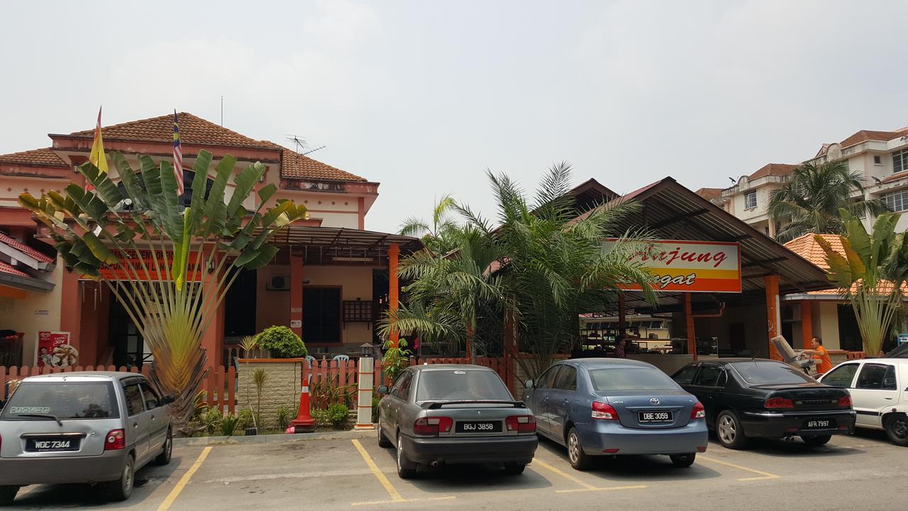 Anjung Homestay Sepang Dış mekan fotoğraf